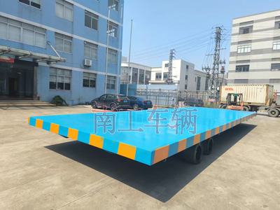 1730096731882362.jpg 40吨4米宽重型平板拖车 蓝色1I.jpg