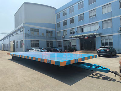 1730096743962272.jpg 40吨4米宽重型平板拖车 蓝色3I.jpg