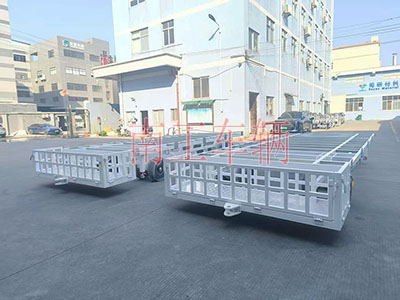 8吨骨架式牵引平板拖车带小框白色2I.jpg
